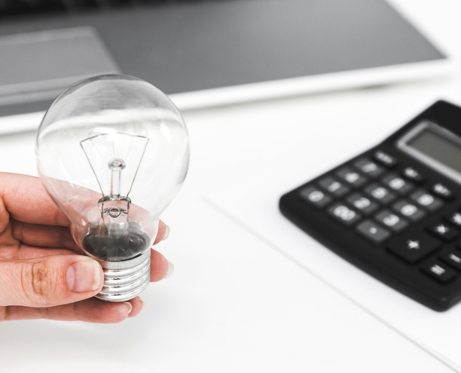 Expert Clapeyra discutant avec des clients